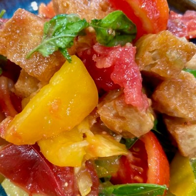 Delicious Waste-Free Panzanella&nbsp;Salad